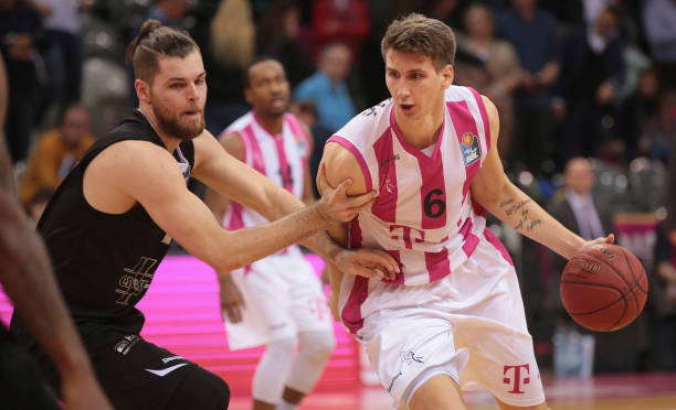 球员形成鲜 球员形成鲜