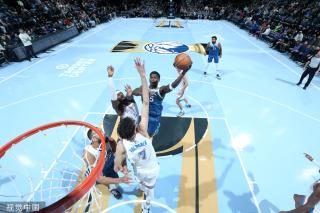 传奇与坚守 传奇与坚守