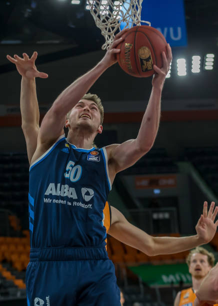 巴塞罗那虽 巴塞罗那虽